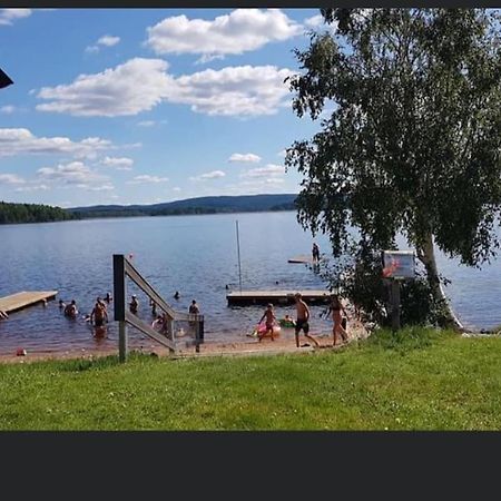 Egen Stuga Och Vedeldad Bastu Linghed Exteriör bild