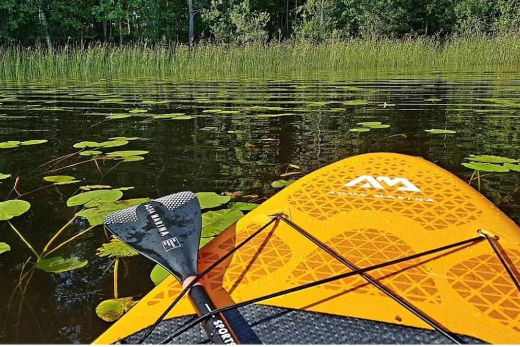 Egen Stuga Och Vedeldad Bastu Linghed Exteriör bild